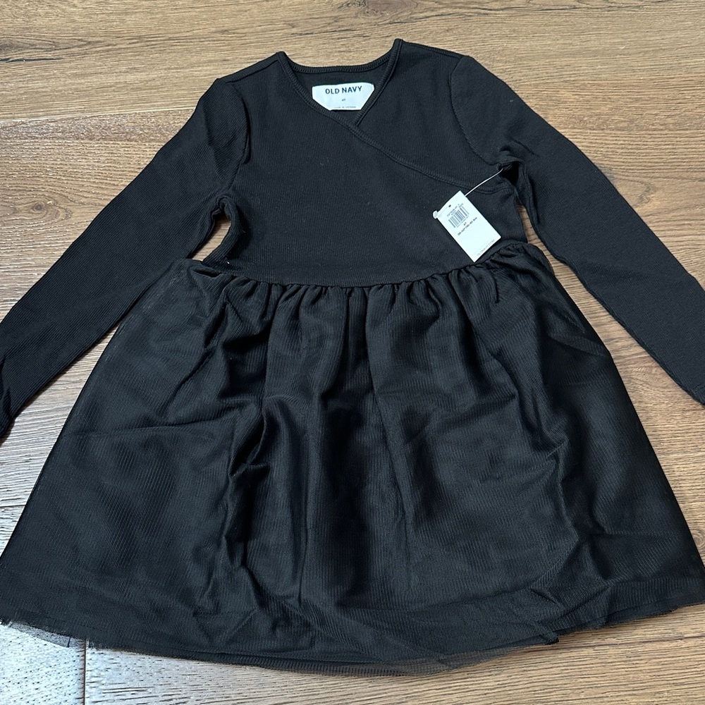 Old Navy Black and White Pleated A-Line Dress